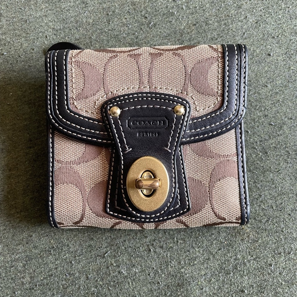Coach legacy turn lock wallet